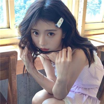 犹为离人照落花